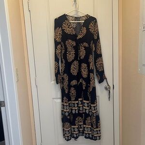 SHEIN Black and Gold Floral Long Sleeve Dress